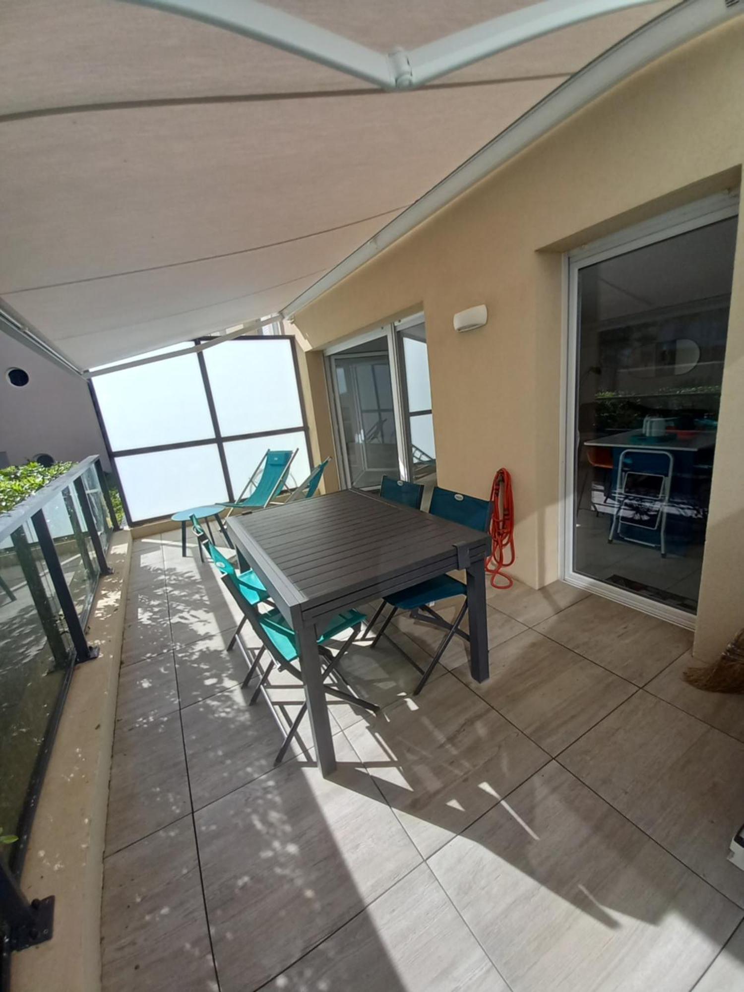 Bel Appartement Avec Terrasse - Plage De Carro A Pied マルティーグ エクステリア 写真
